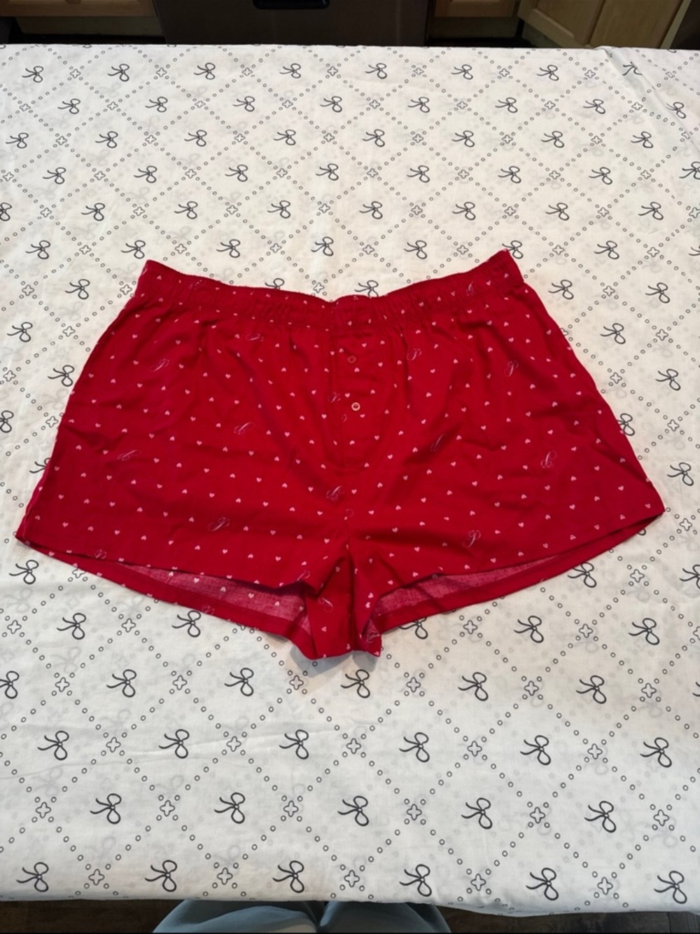 PINK Victoria's Secret Red Heart-Print Sleep Shorts NWT Size Large
